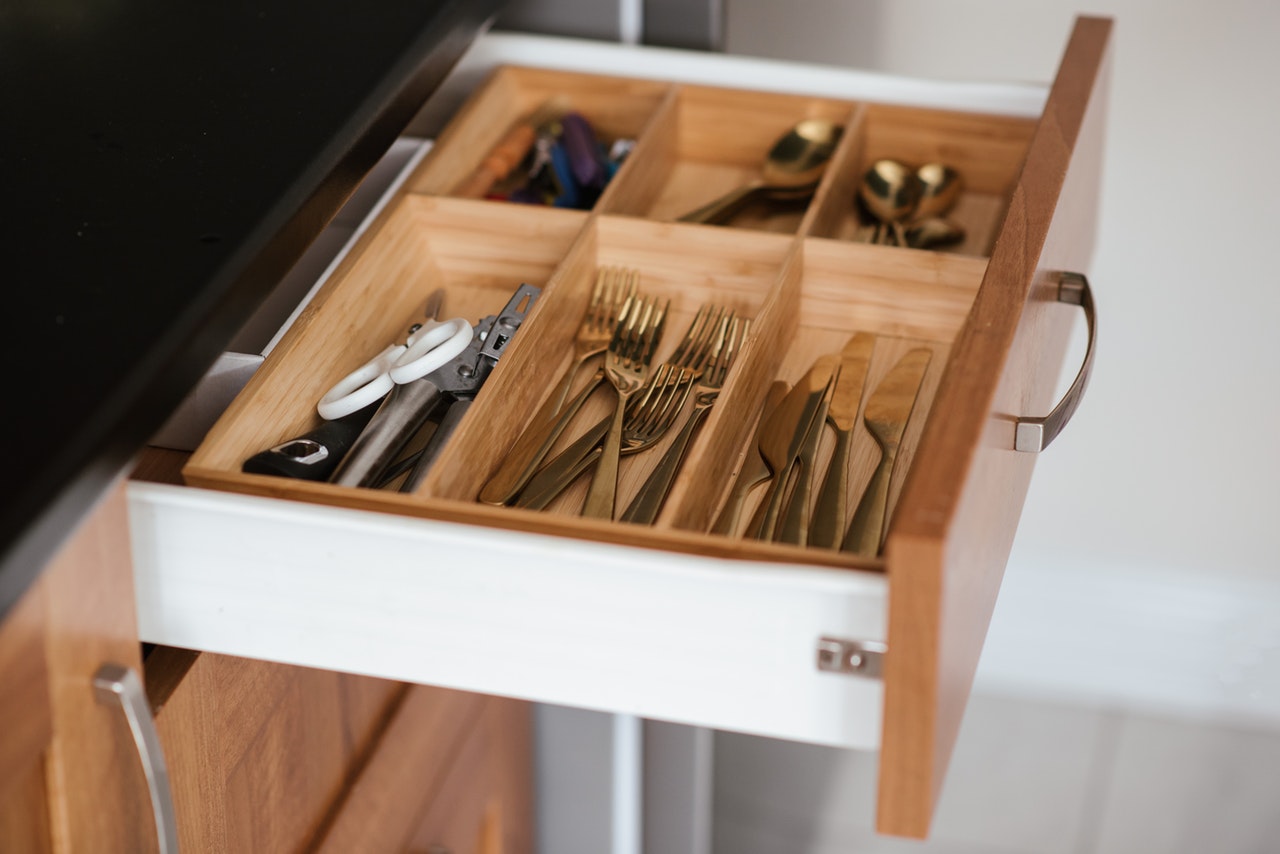 unpacking-kitchen